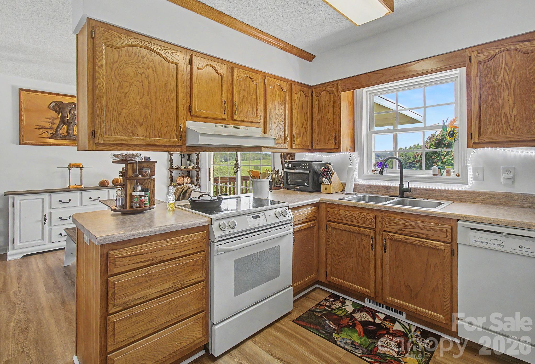 Single Family Residence at 253 Tipton Hill Road, Leicester, photo 17 of 48
