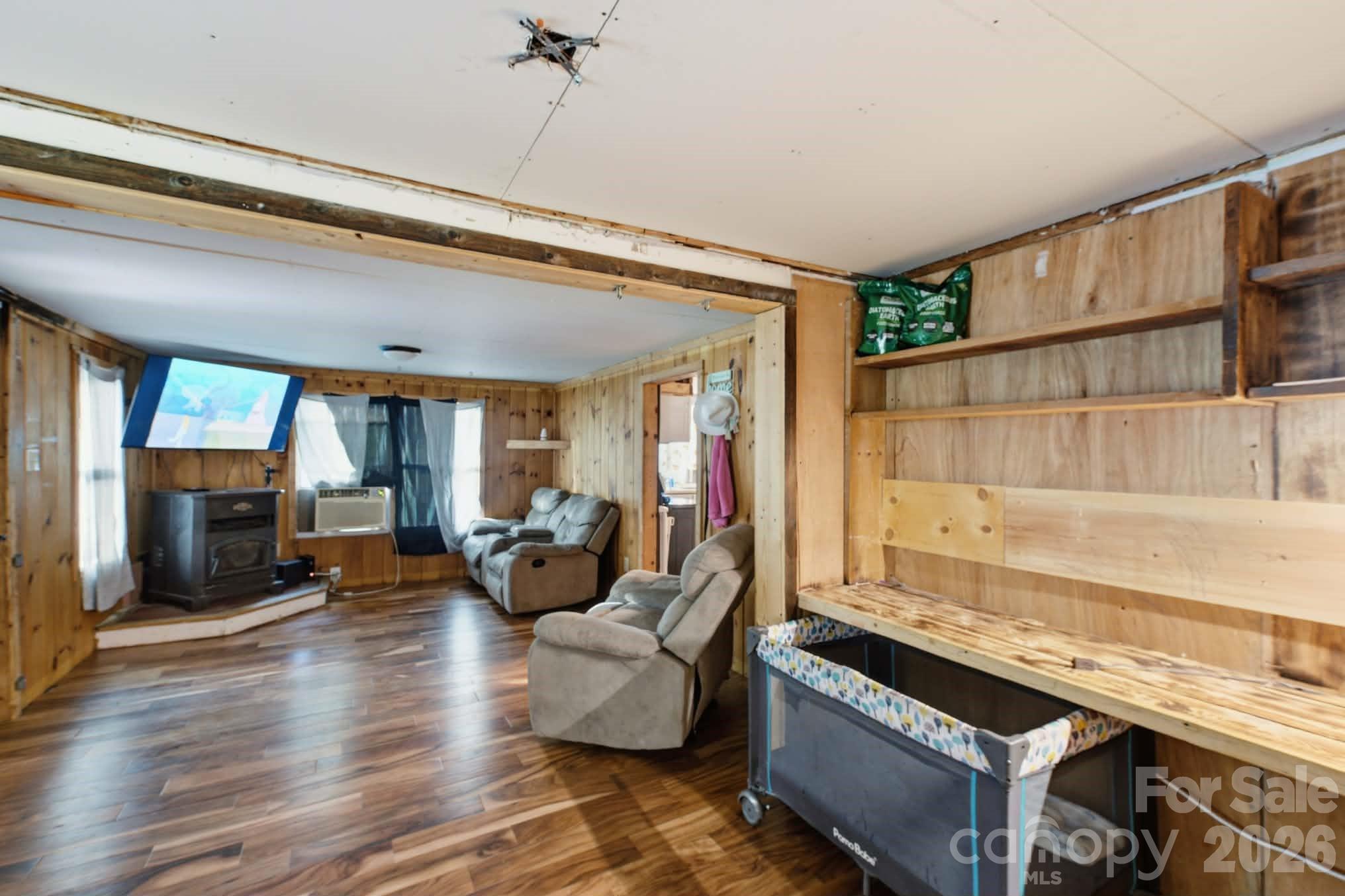 Single Family Residence at 1219 Peak Place NW, Lenoir, photo 16 of 31
