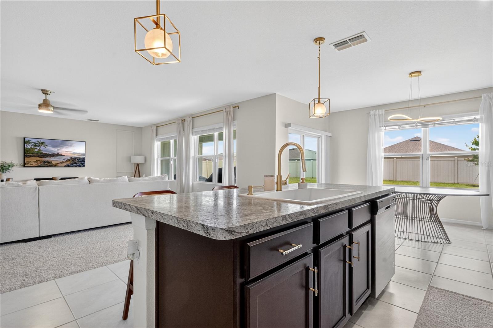 Kitchen Pic 2 - 612 AUBURN GROVE TER, AUBURNDALE