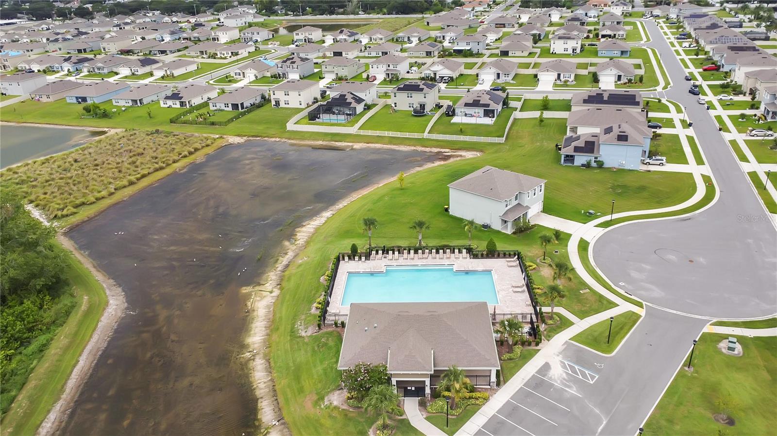 Community Pool Pic 2 - 612 AUBURN GROVE TER, AUBURNDALE