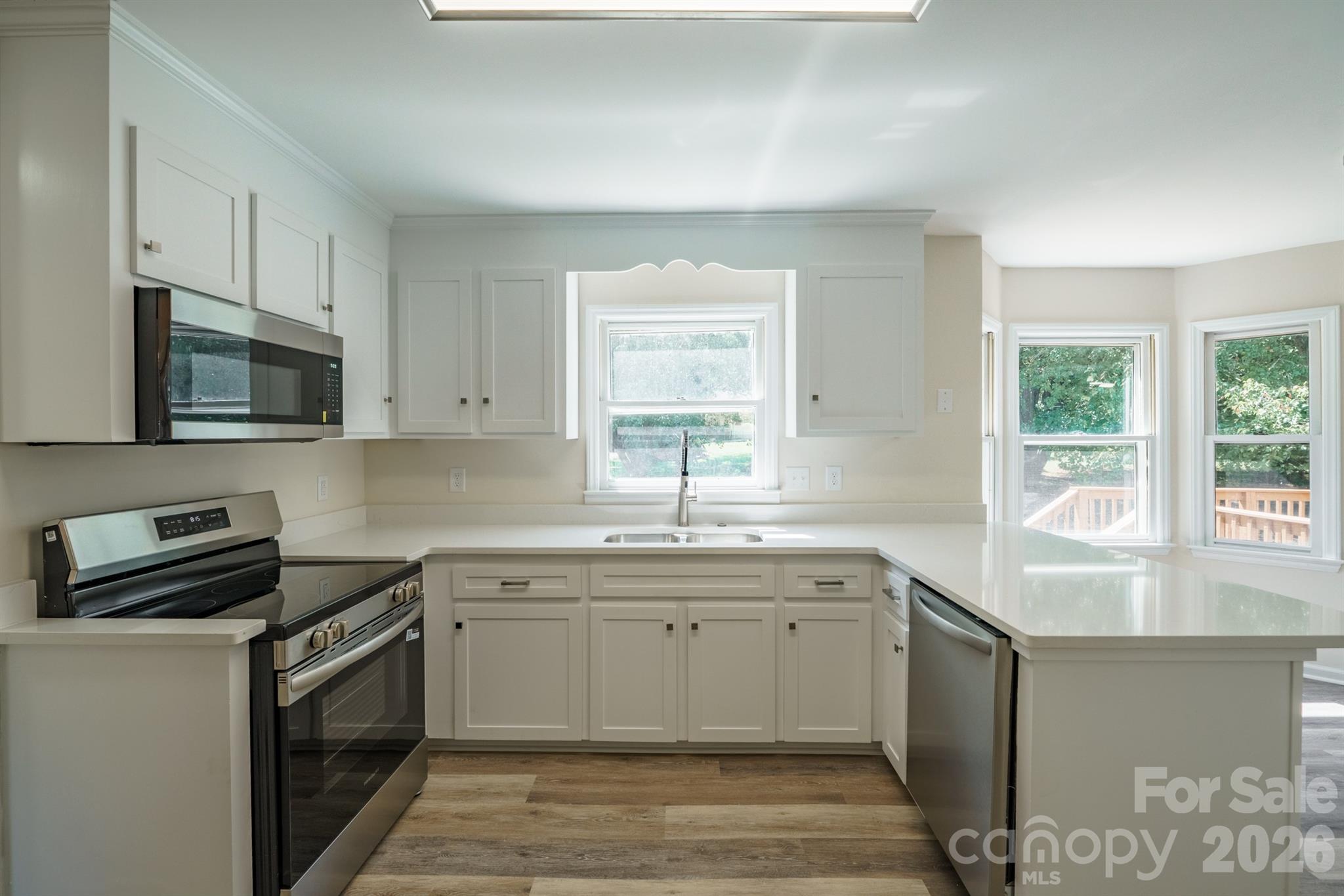 Single Family Residence at 4336 Hickory Hollow Road, Gastonia, photo 9 of 35