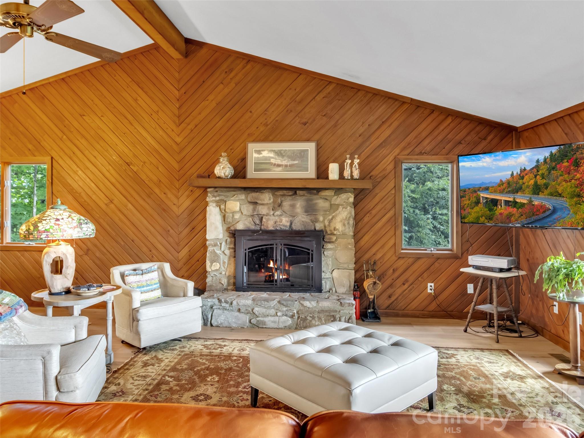 Single Family Residence at 70 Calhoun Ridge Road, Waynesville, photo 10 of 48
