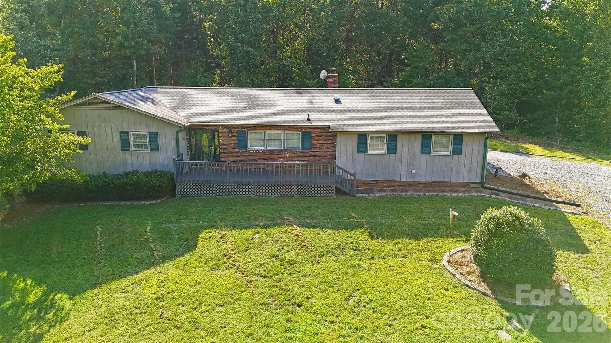 Single Family Residence at 258 Nine Patch Lane, Taylorsville, photo 5 of 42