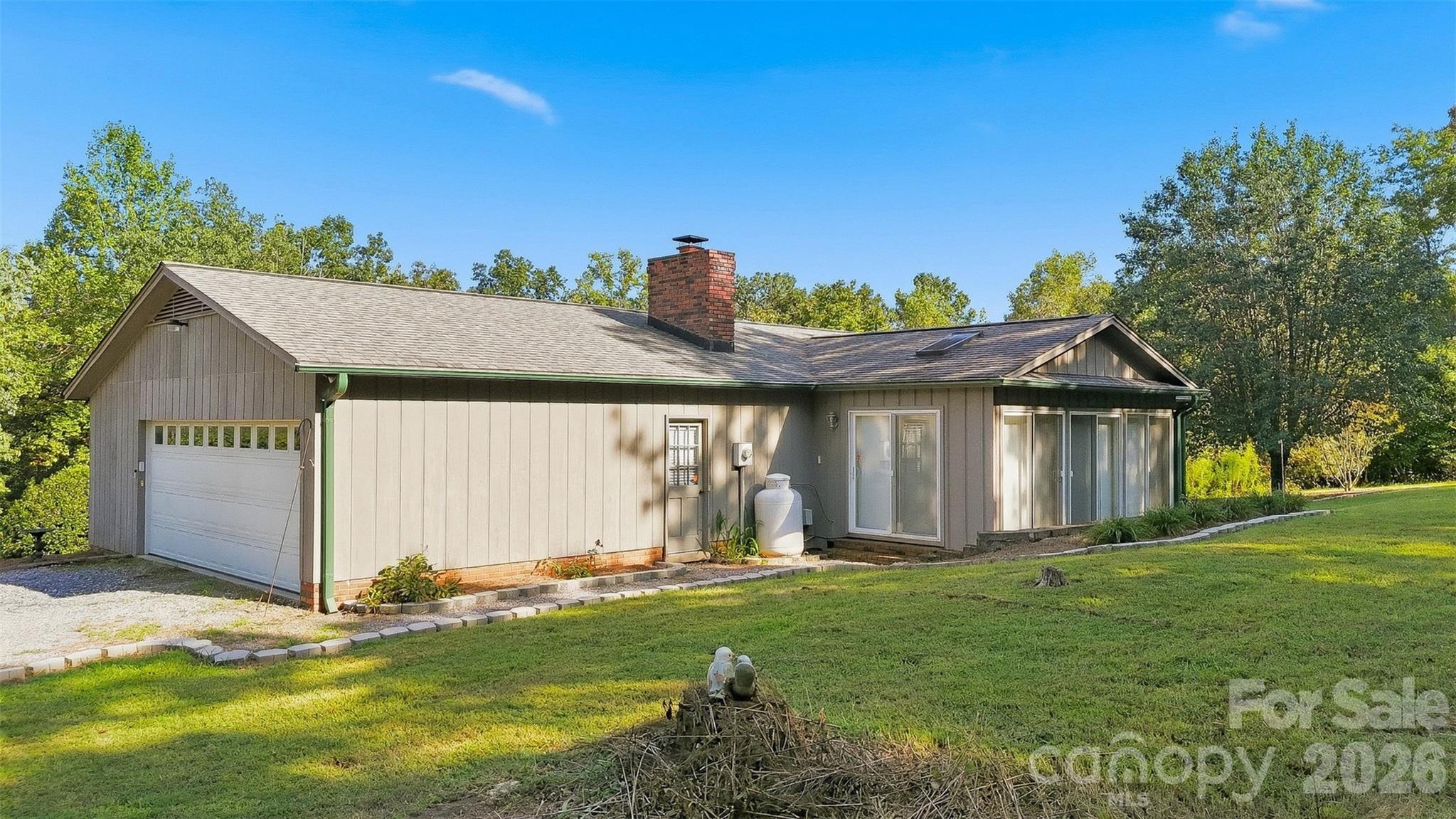 Single Family Residence at 258 Nine Patch Lane, Taylorsville, photo 9 of 42