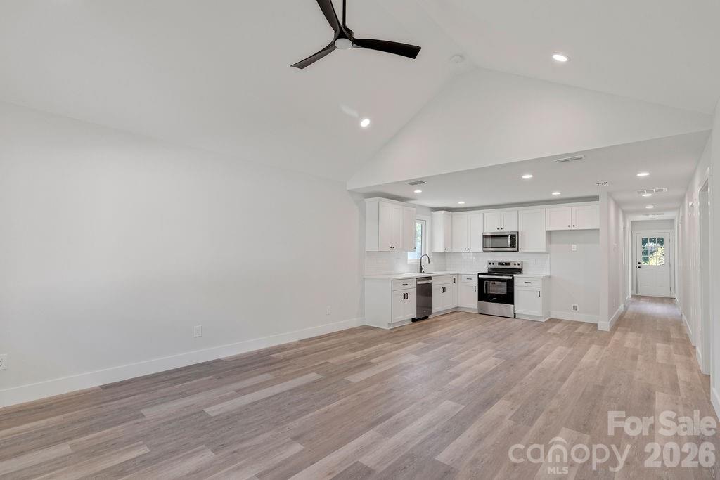 Single Family Residence at 308 N Caldwell Avenue, Newton, photo 5 of 24