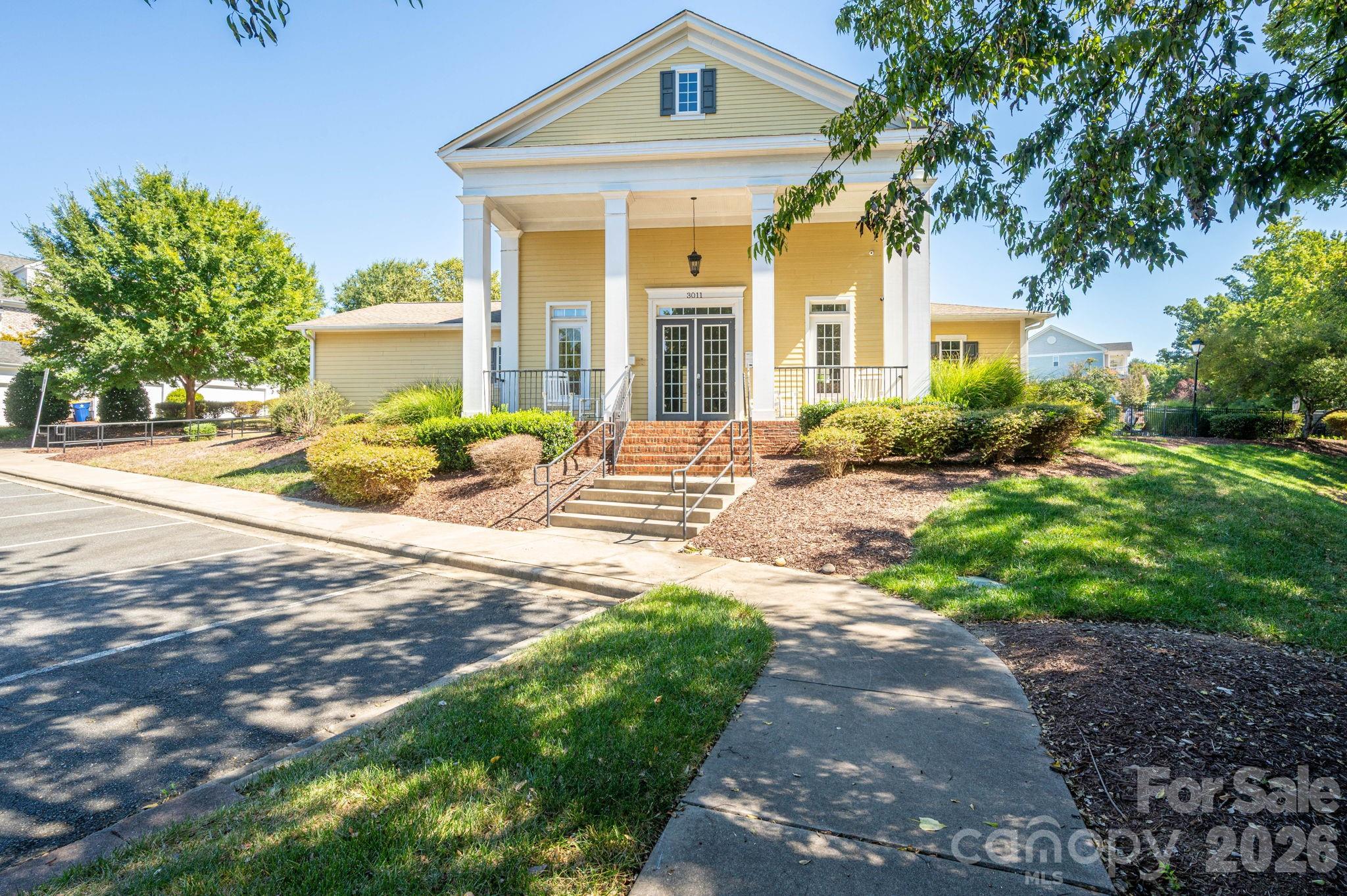 Club house - 1231 Assembly Street, Belmont