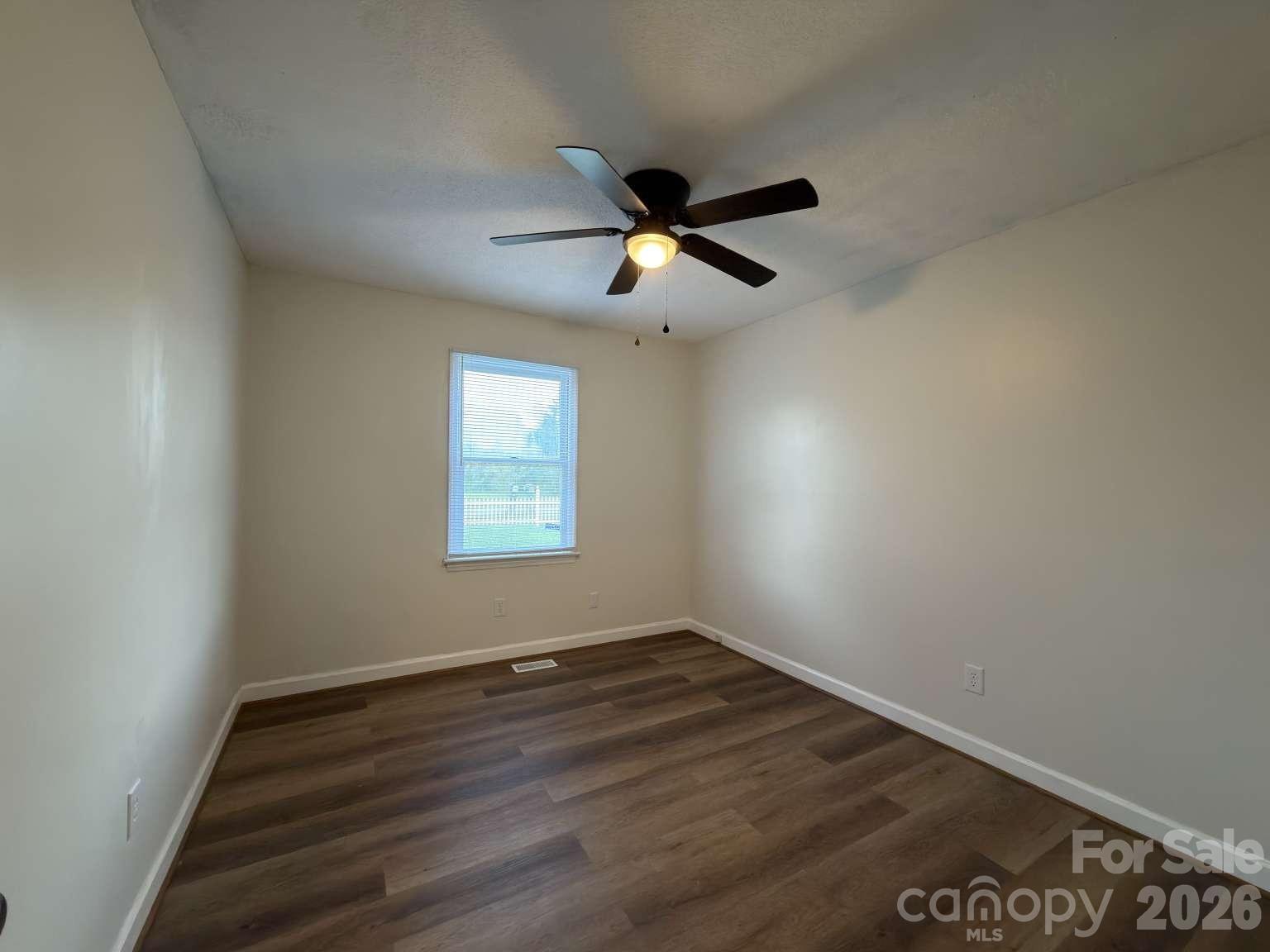 Single Family Residence at 2060 27th Avenue Drive NE, Hickory, photo 22 of 30