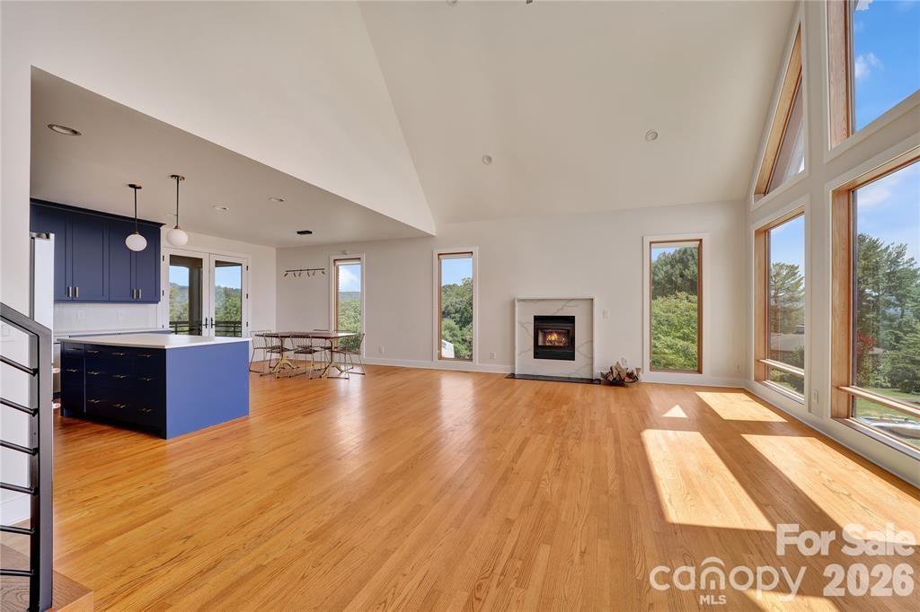 Spacious living area - 8 Nottingham Drive, Candler