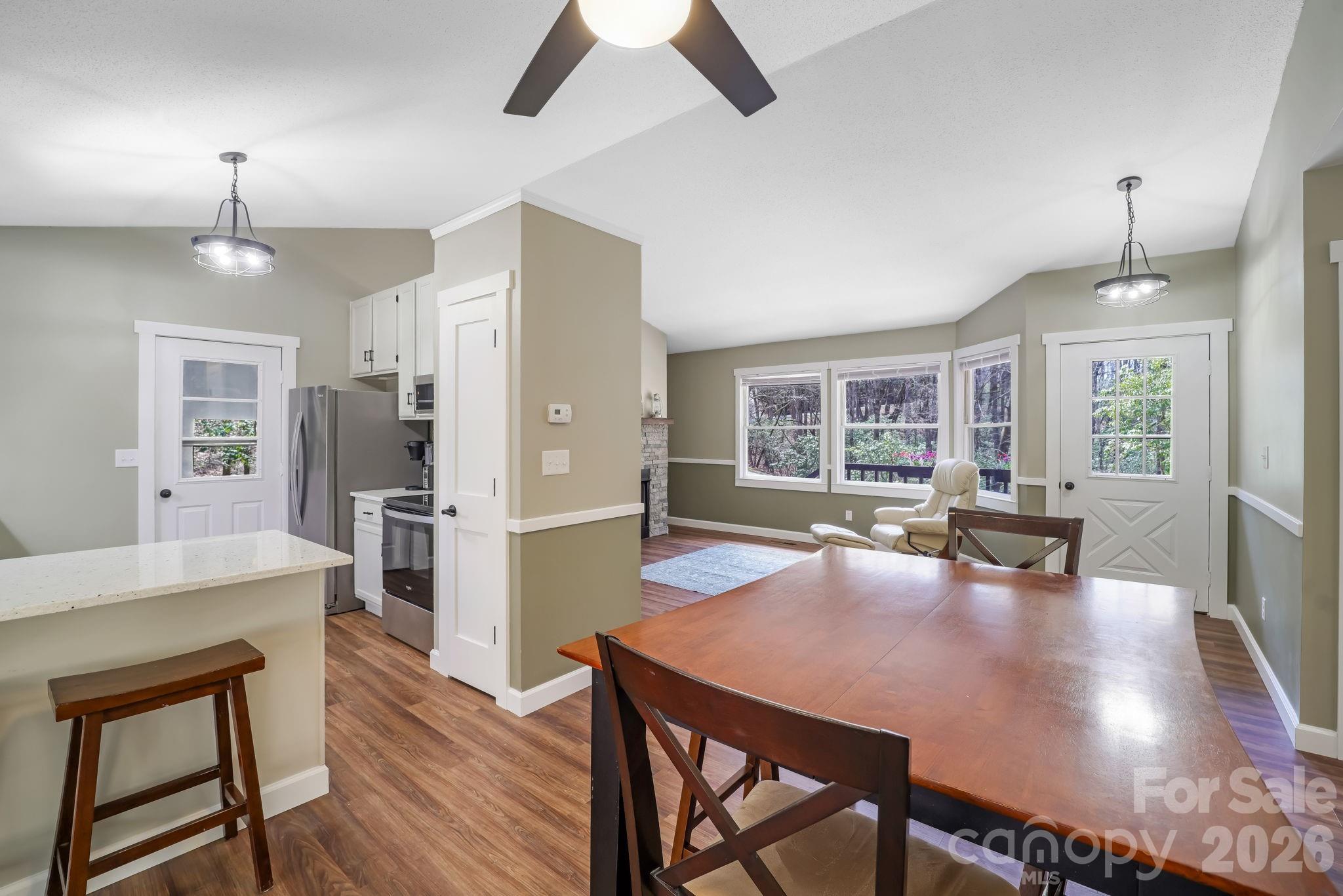 Single Family Residence at 417 Soquili Drive, Brevard, photo 6 of 17