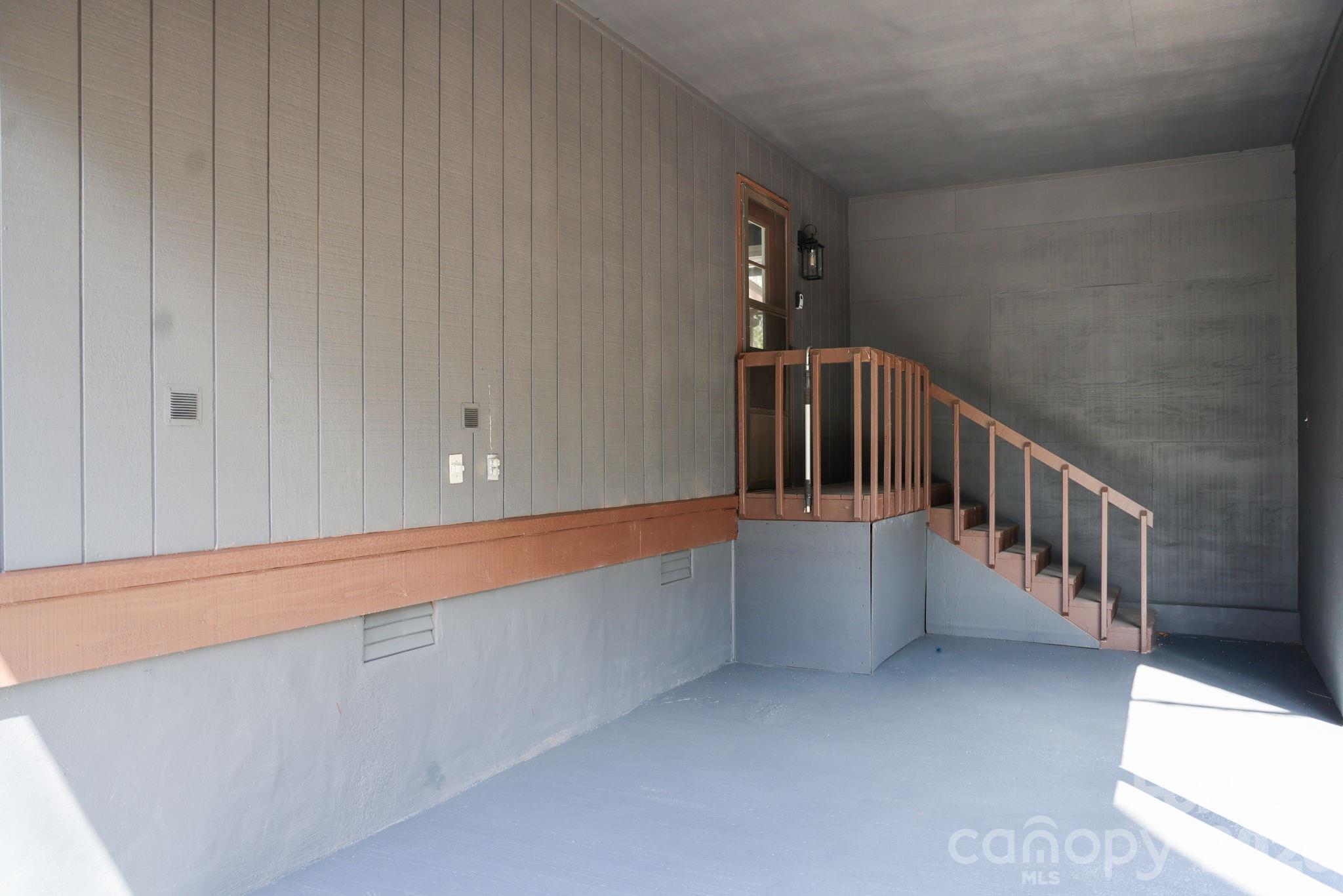 Single Family Residence at 417 Soquili Drive, Brevard, photo 15 of 17