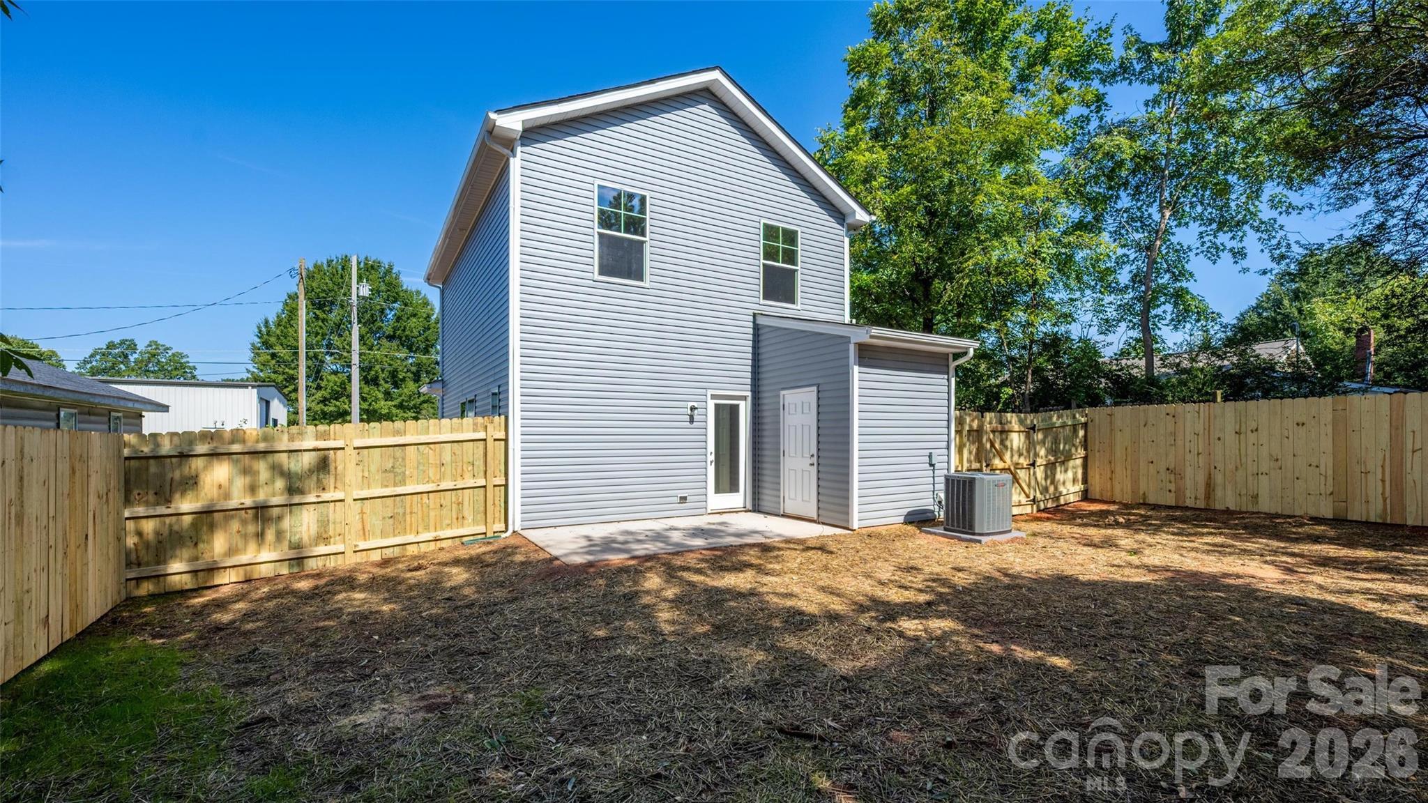 Single Family Residence at 129 Broom Street, Statesville, photo 34 of 35
