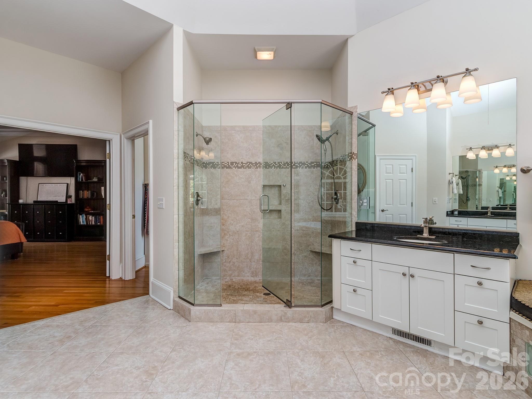Primary ensuite bathroom - 1733 White Pond Lane, Waxhaw
