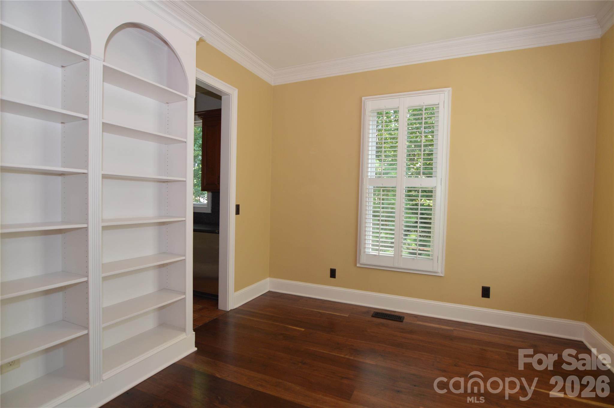 Single Family Residence at 5138 Watermead Lane, Belmont, photo 10 of 60