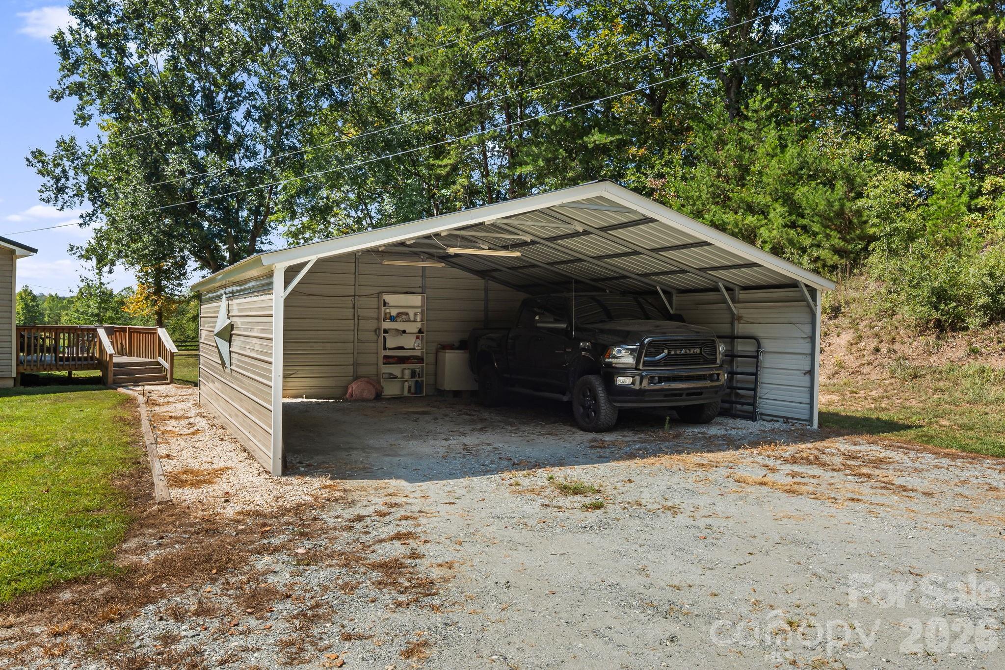 Garage - 241 Ophelia Drive, Mooresboro