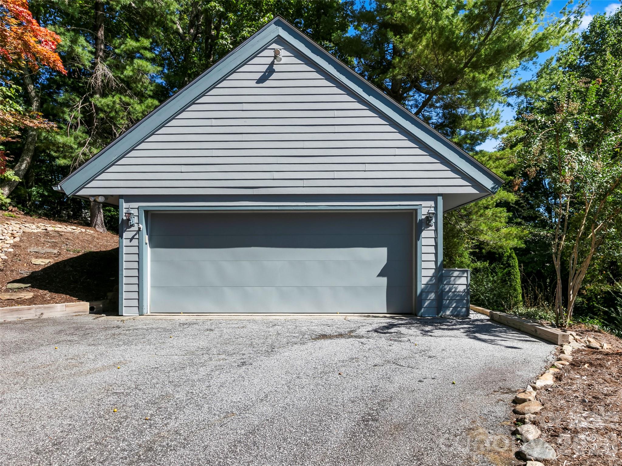 Condominium at 114 Sunny View Lane, Flat Rock, photo 4 of 34