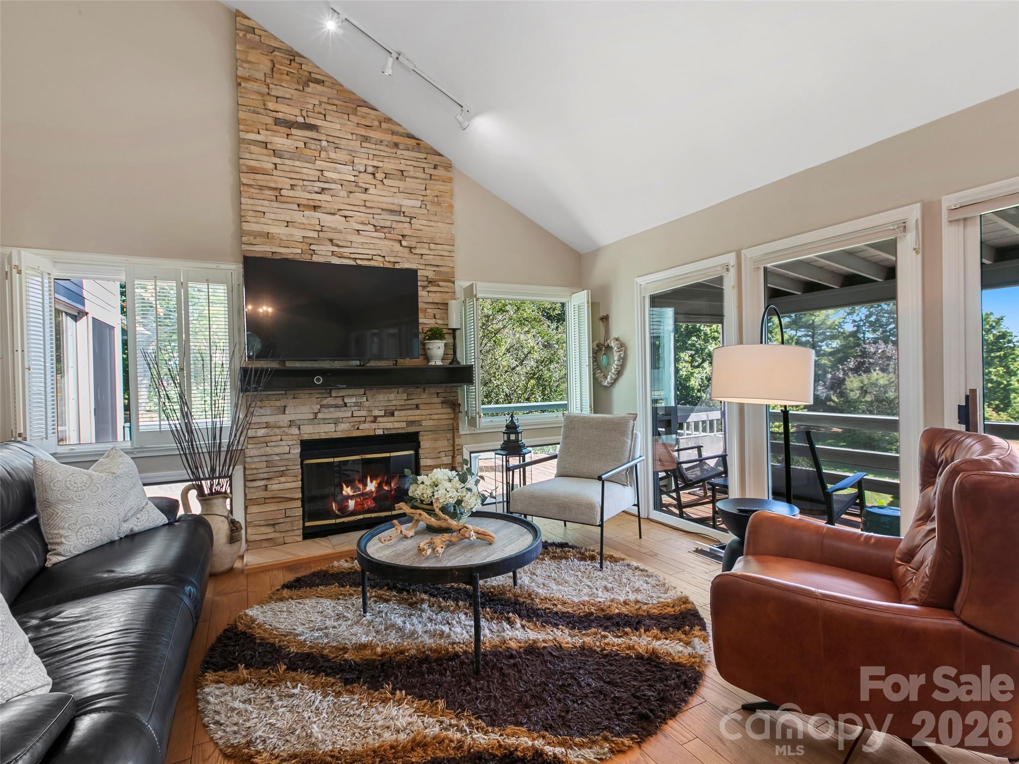 Condominium at 114 Sunny View Lane, Flat Rock, photo 5 of 34