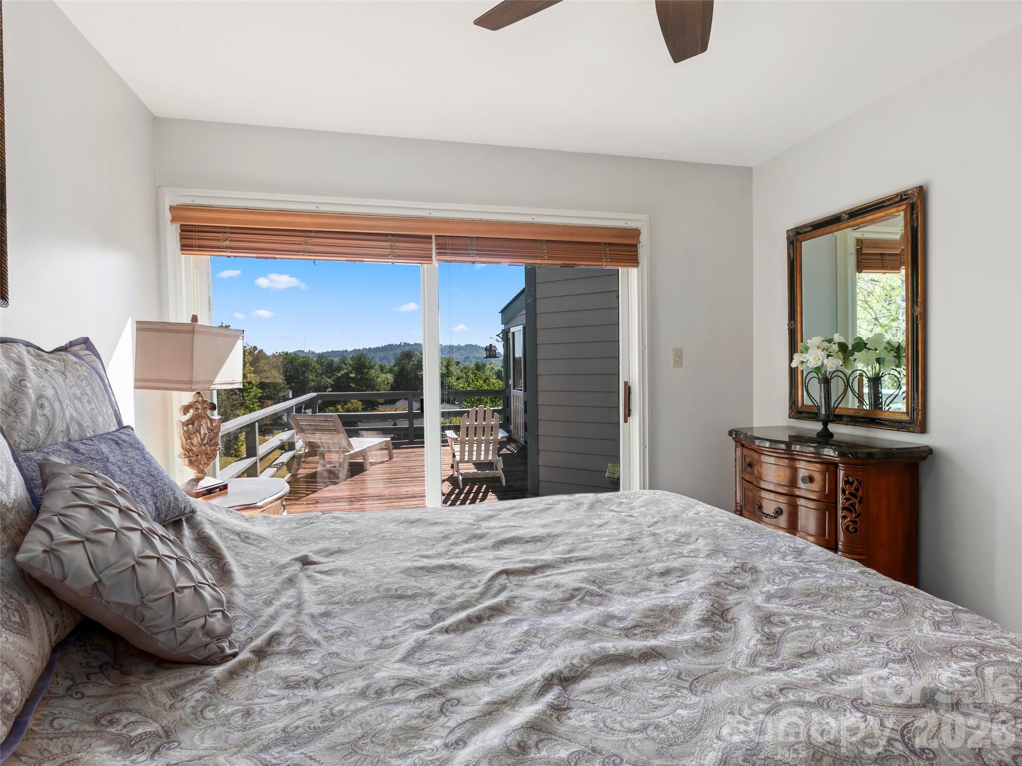 Condominium at 114 Sunny View Lane, Flat Rock, photo 14 of 34