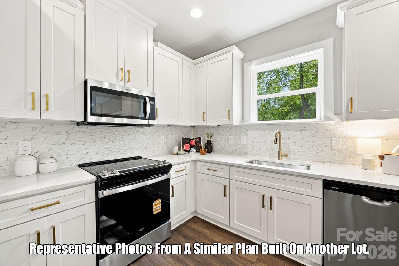 Single Family Residence at 2213 W Seventh Avenue, Gastonia, photo 5 of 27