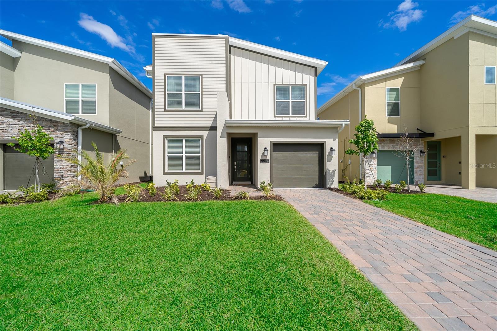 2764 BOOKMARK DR