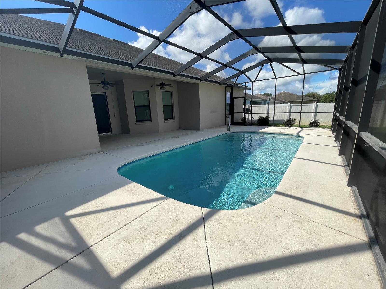 Single Family Residence at 326 LAKE MARIANA WAY, AUBURNDALE, photo 5 of 60