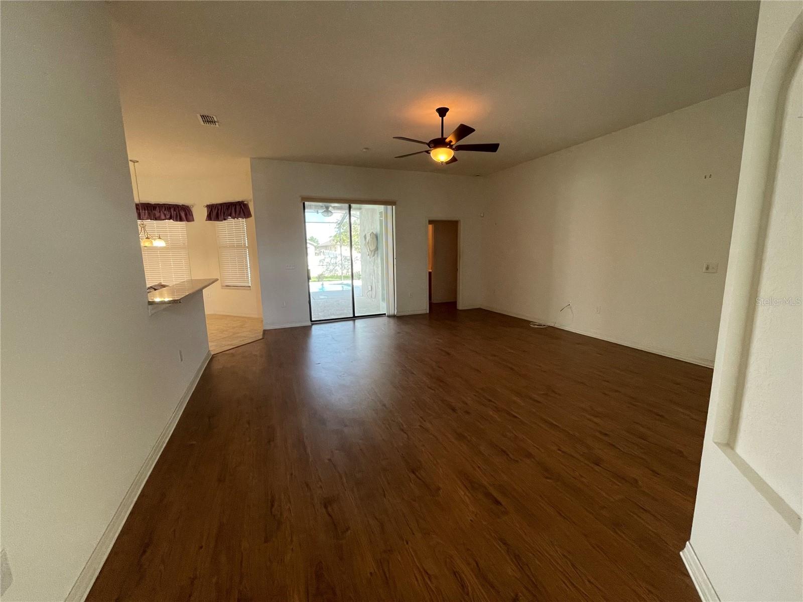 Single Family Residence at 326 LAKE MARIANA WAY, AUBURNDALE, photo 11 of 60