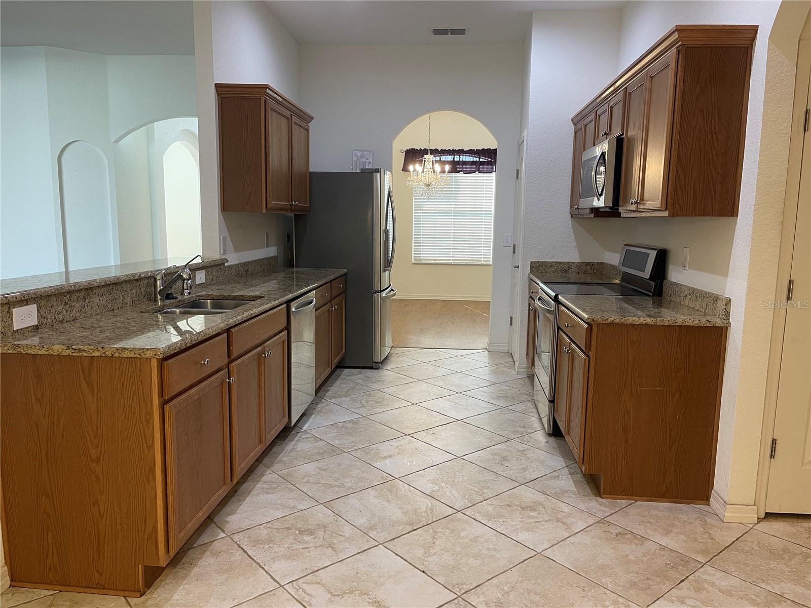 Single Family Residence at 326 LAKE MARIANA WAY, AUBURNDALE, photo 15 of 60