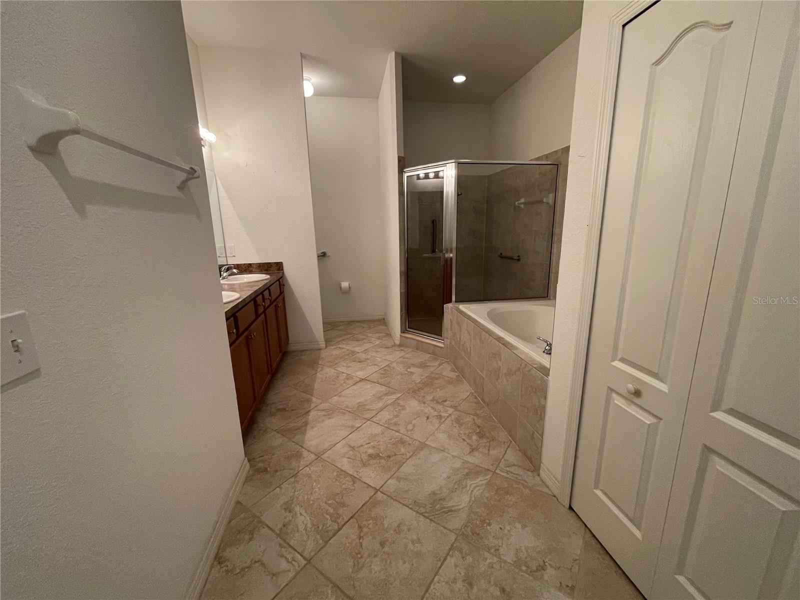 Single Family Residence at 326 LAKE MARIANA WAY, AUBURNDALE, photo 20 of 60