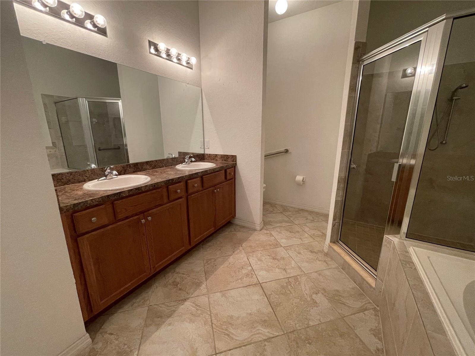 Single Family Residence at 326 LAKE MARIANA WAY, AUBURNDALE, photo 22 of 60