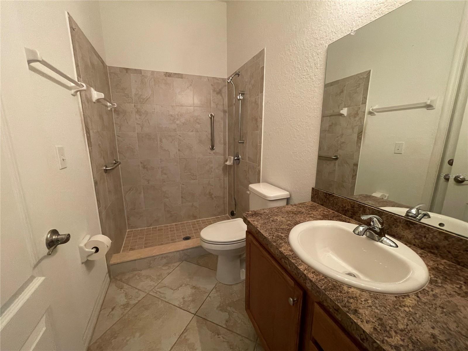 Single Family Residence at 326 LAKE MARIANA WAY, AUBURNDALE, photo 28 of 60