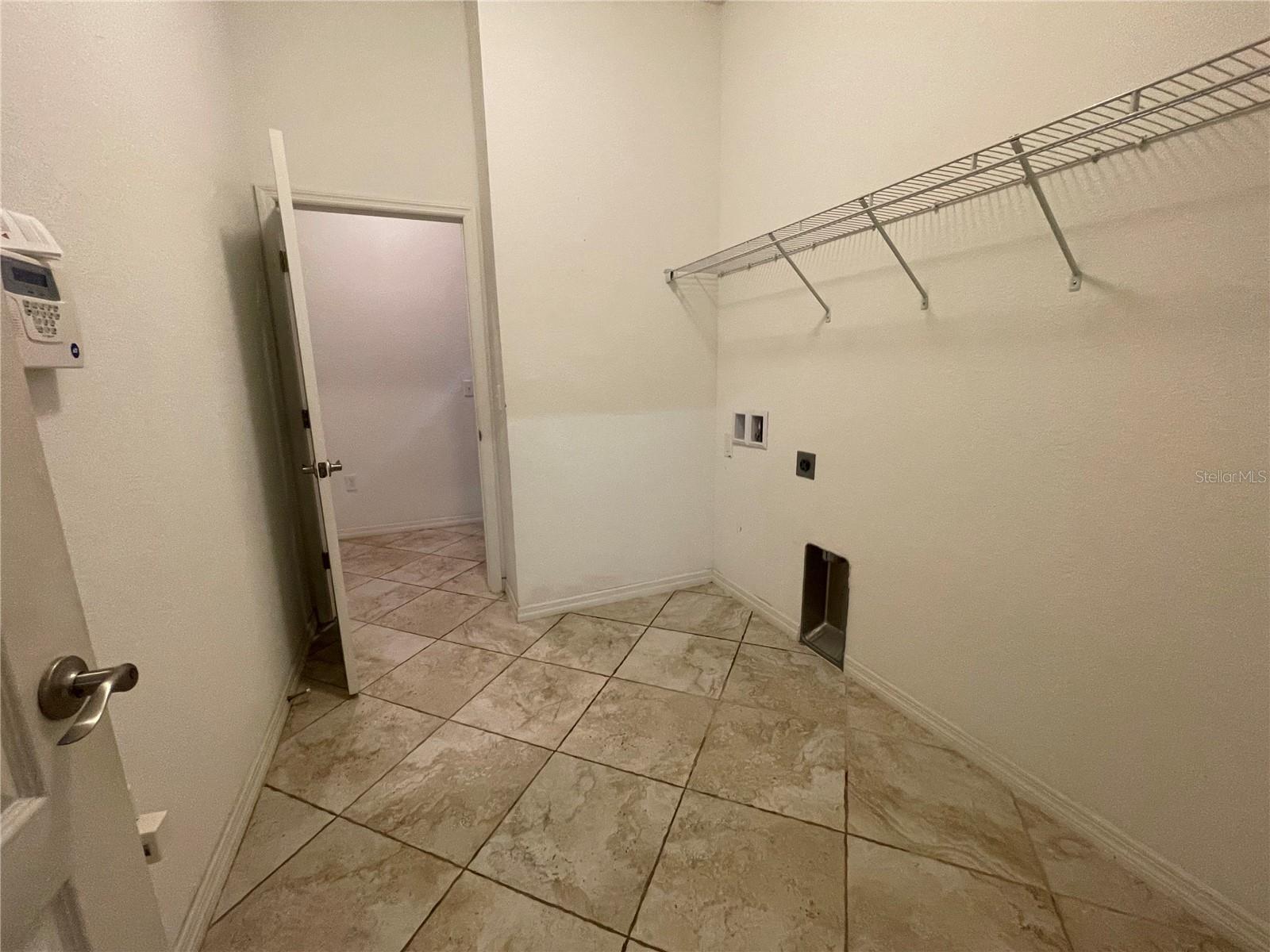 Single Family Residence at 326 LAKE MARIANA WAY, AUBURNDALE, photo 34 of 60