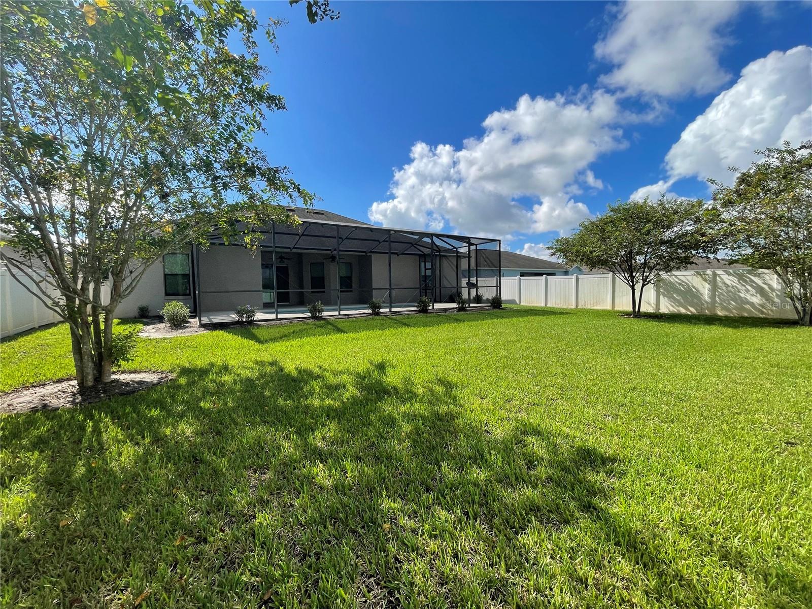 Single Family Residence at 326 LAKE MARIANA WAY, AUBURNDALE, photo 42 of 60