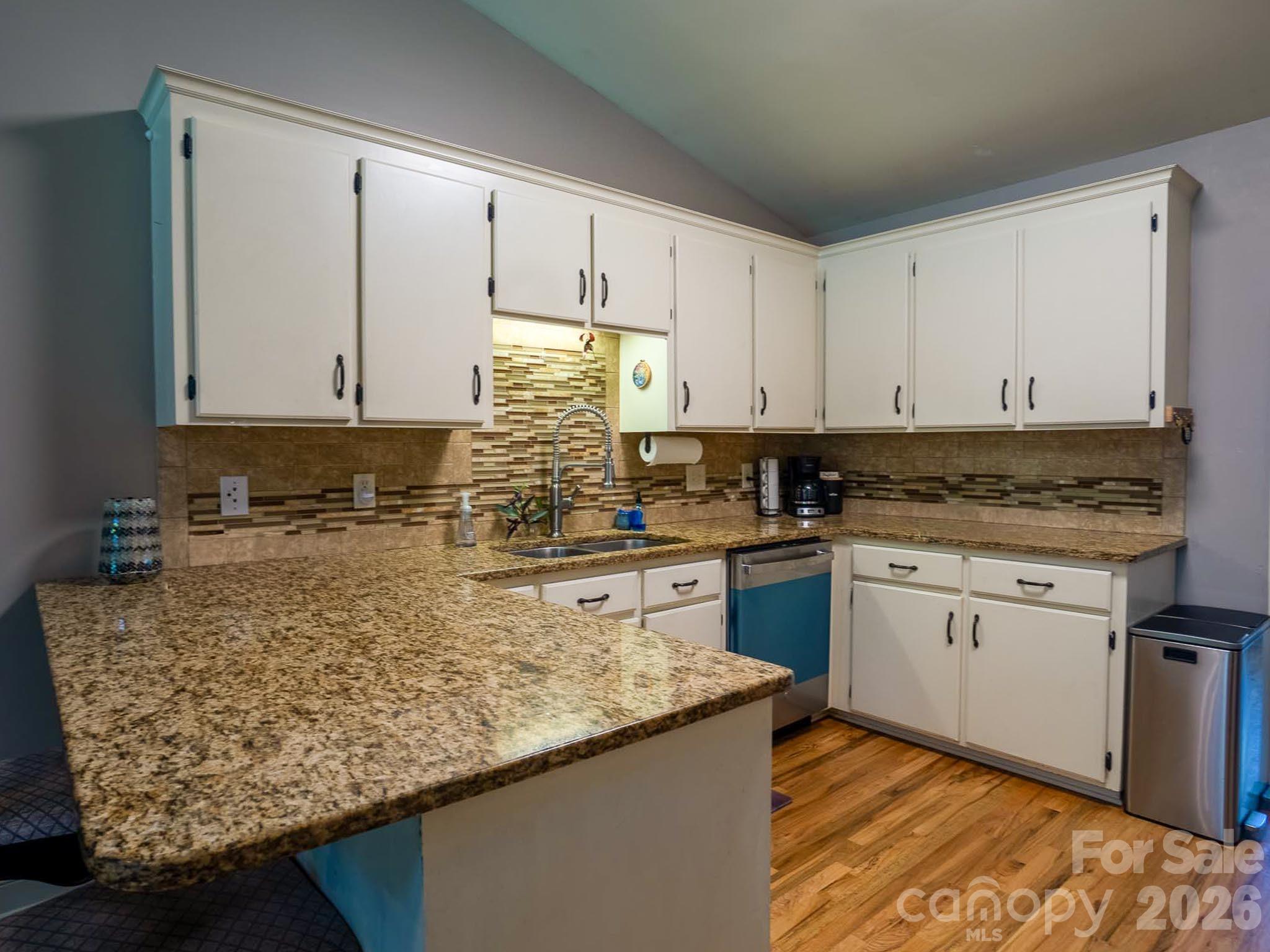 Condominium at 1004 Kenilworth Court NW, Concord, photo 9 of 36