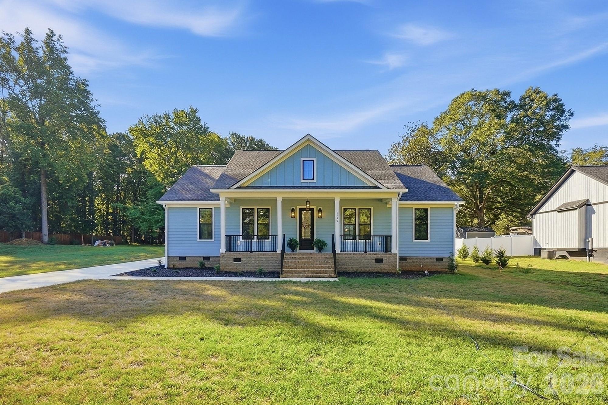 Beautiful County Home - 1860 Twin Lakes Road, Rock Hill