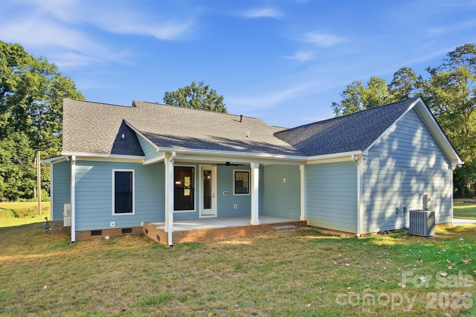 Single Family Residence at 1860 Twin Lakes Road, Rock Hill, photo 31 of 36