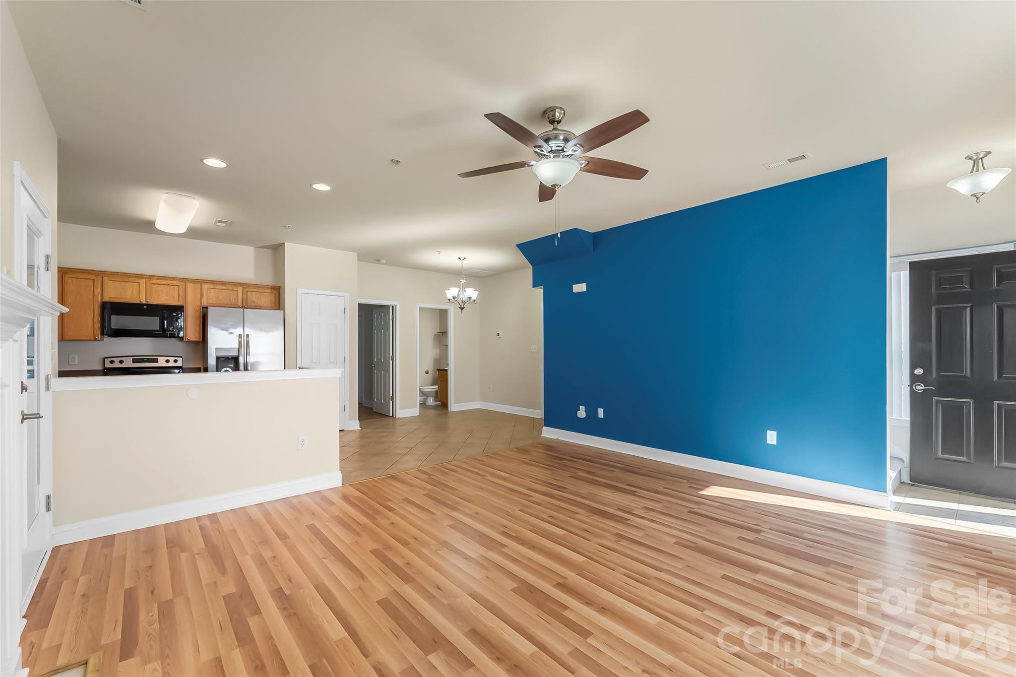 Condominium at 1360 21st Avenue NE, Hickory, photo 6 of 30