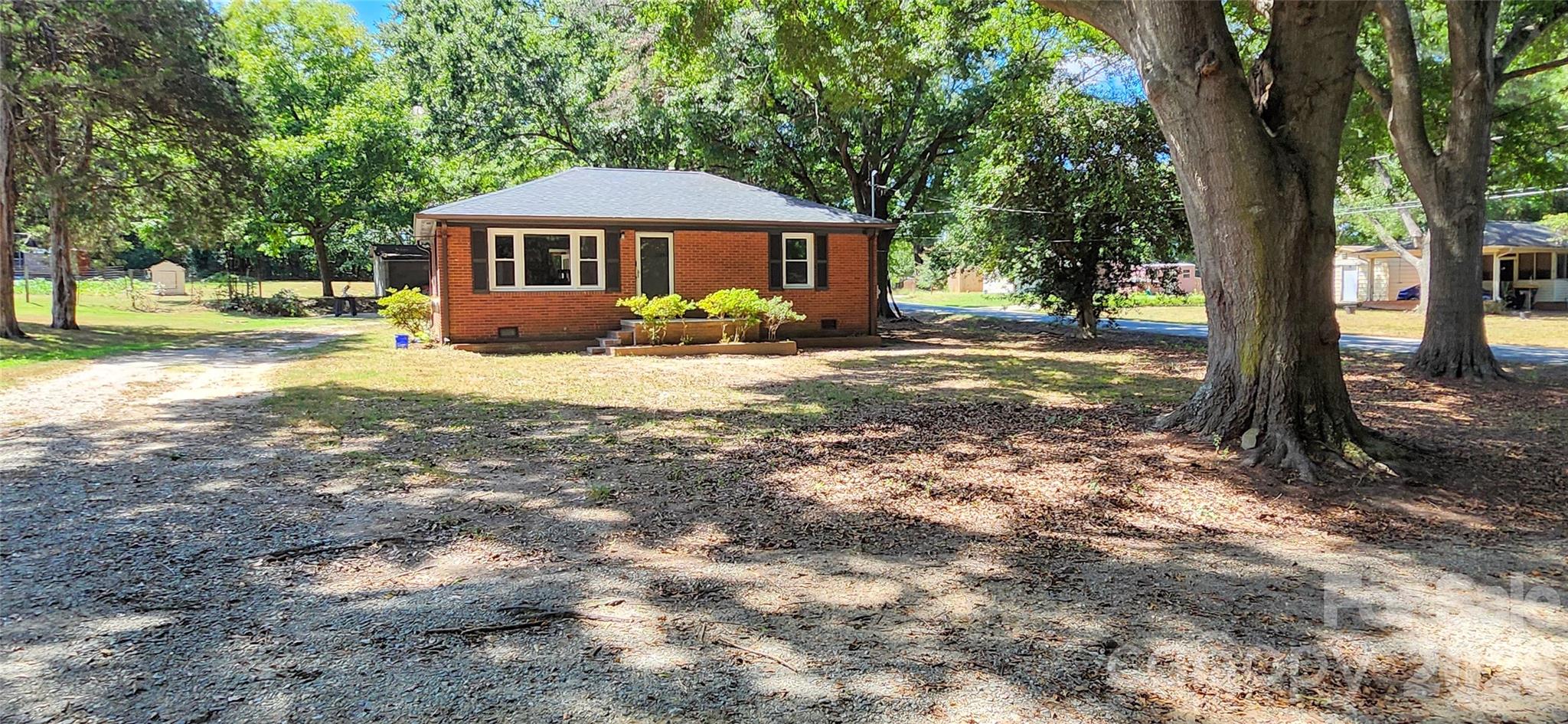 Single Family Residence at 200 Staton Road, Gastonia, photo 2 of 22