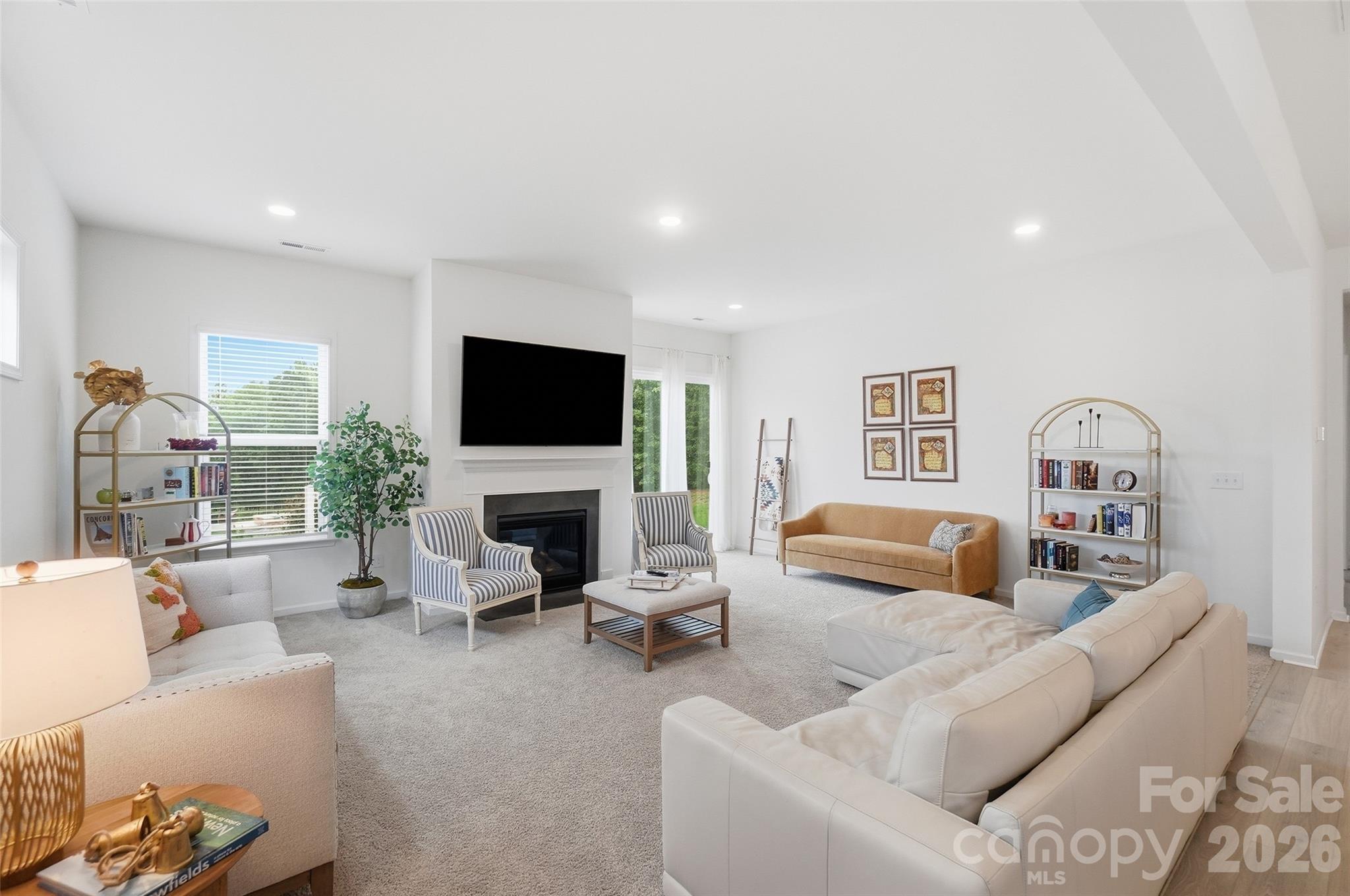 Single Family Residence at 3309 Juneberry Place, Fort Mill, photo 11 of 30