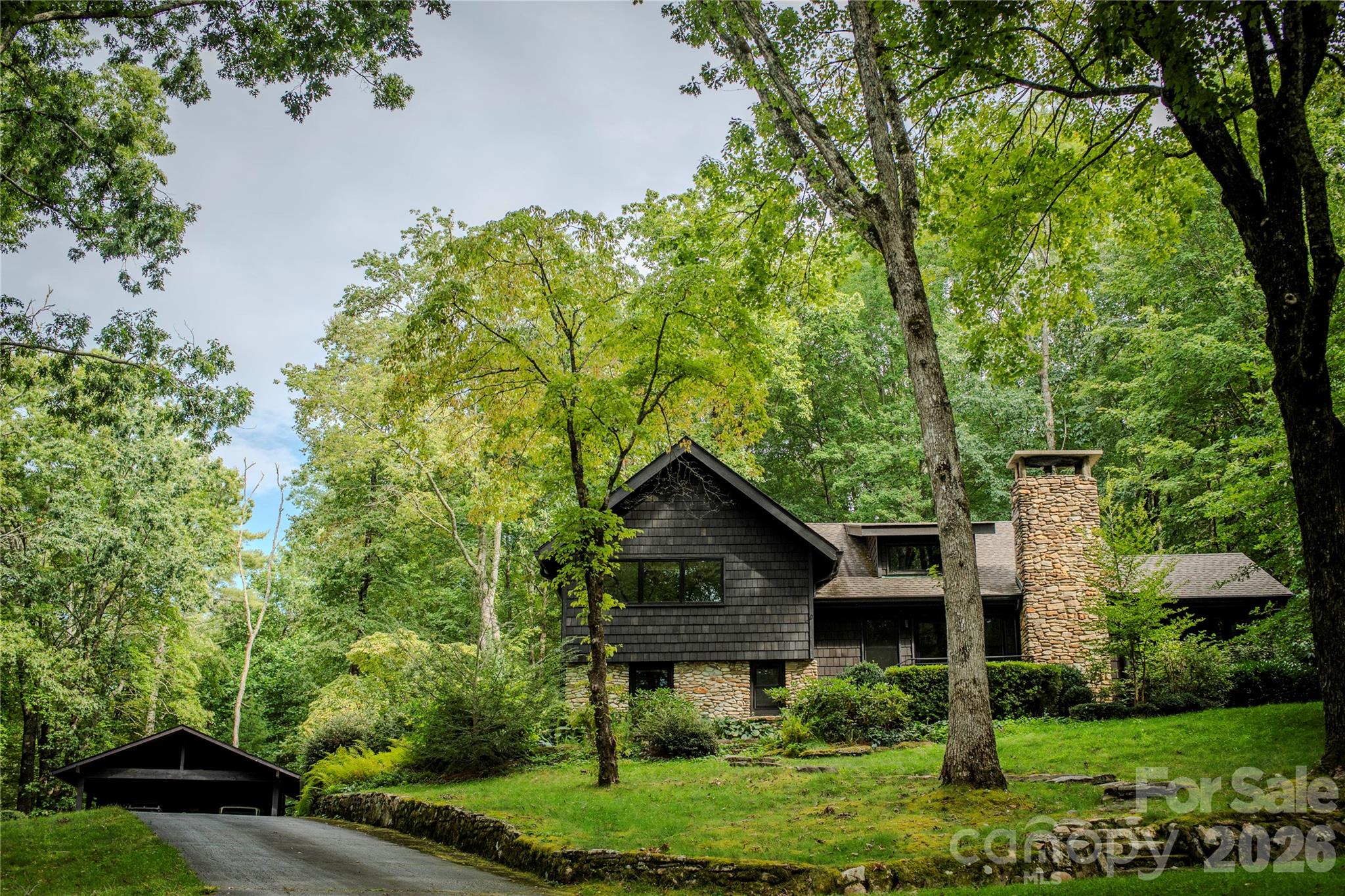 Single Family Residence at 212 SE Shore Drive, Lake Toxaway, photo 4 of 47