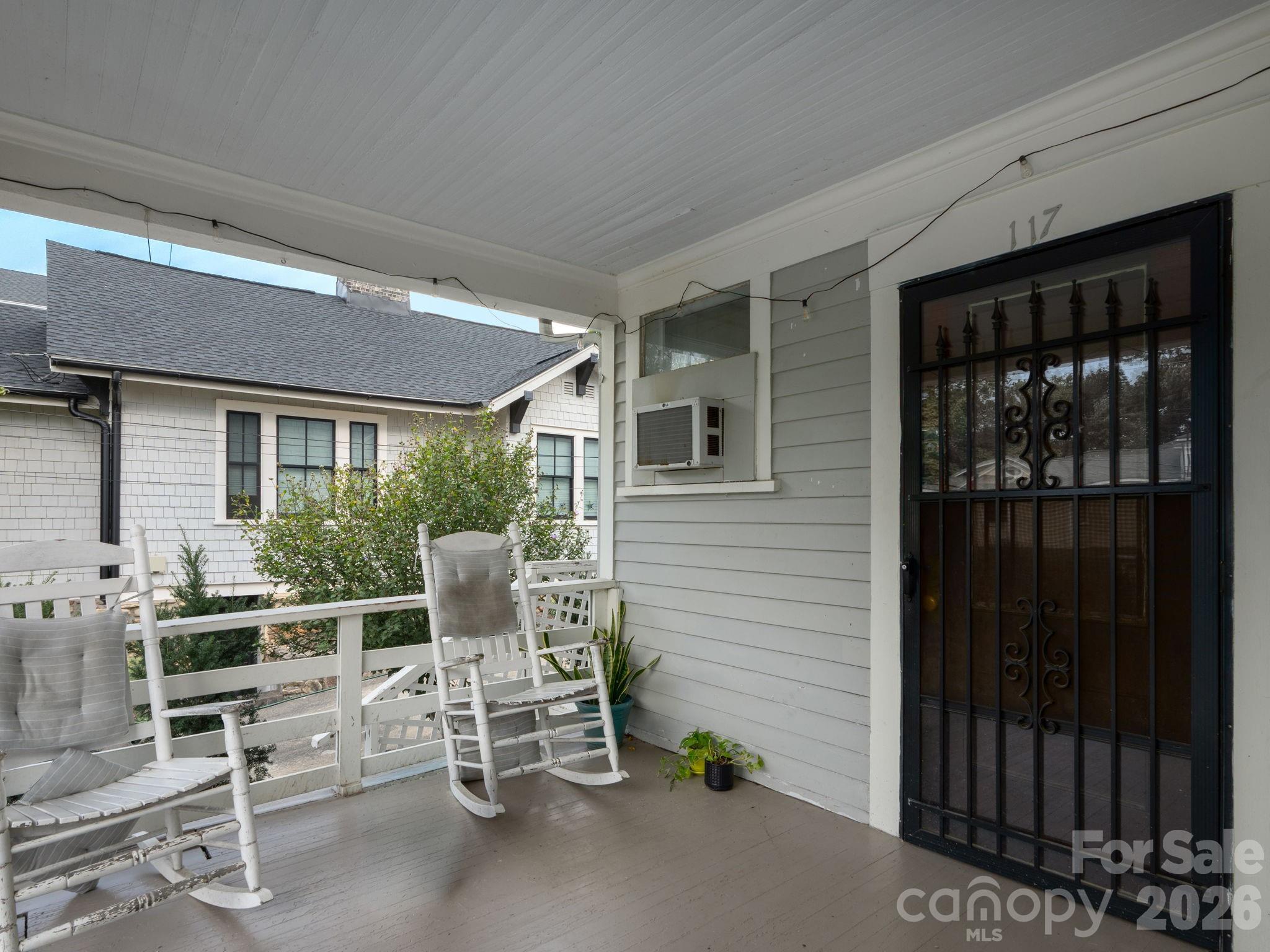 Apartment at 117 & 119 Spears Avenue, Asheville, photo 2 of 39
