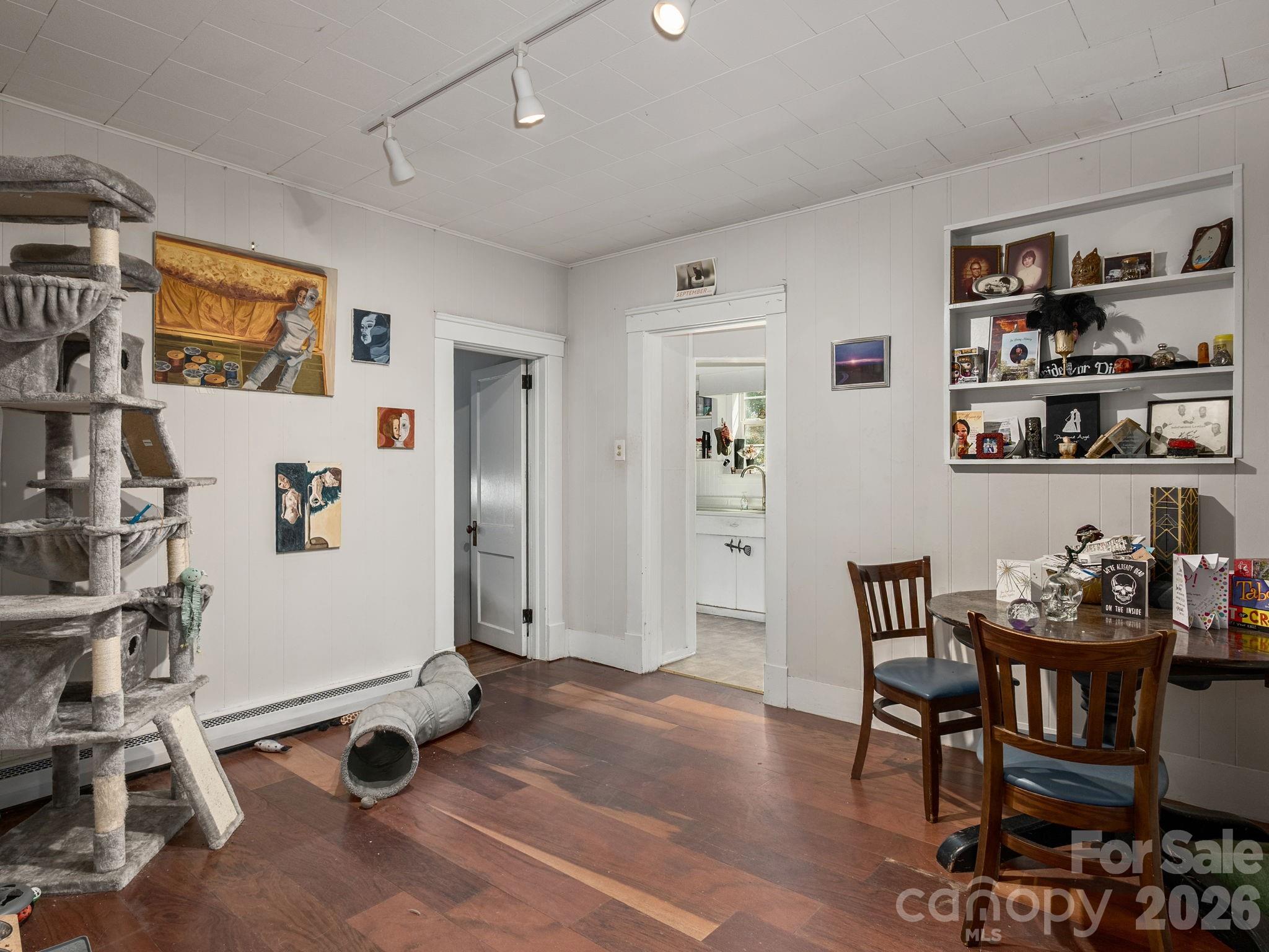 Apartment at 117 & 119 Spears Avenue, Asheville, photo 6 of 39