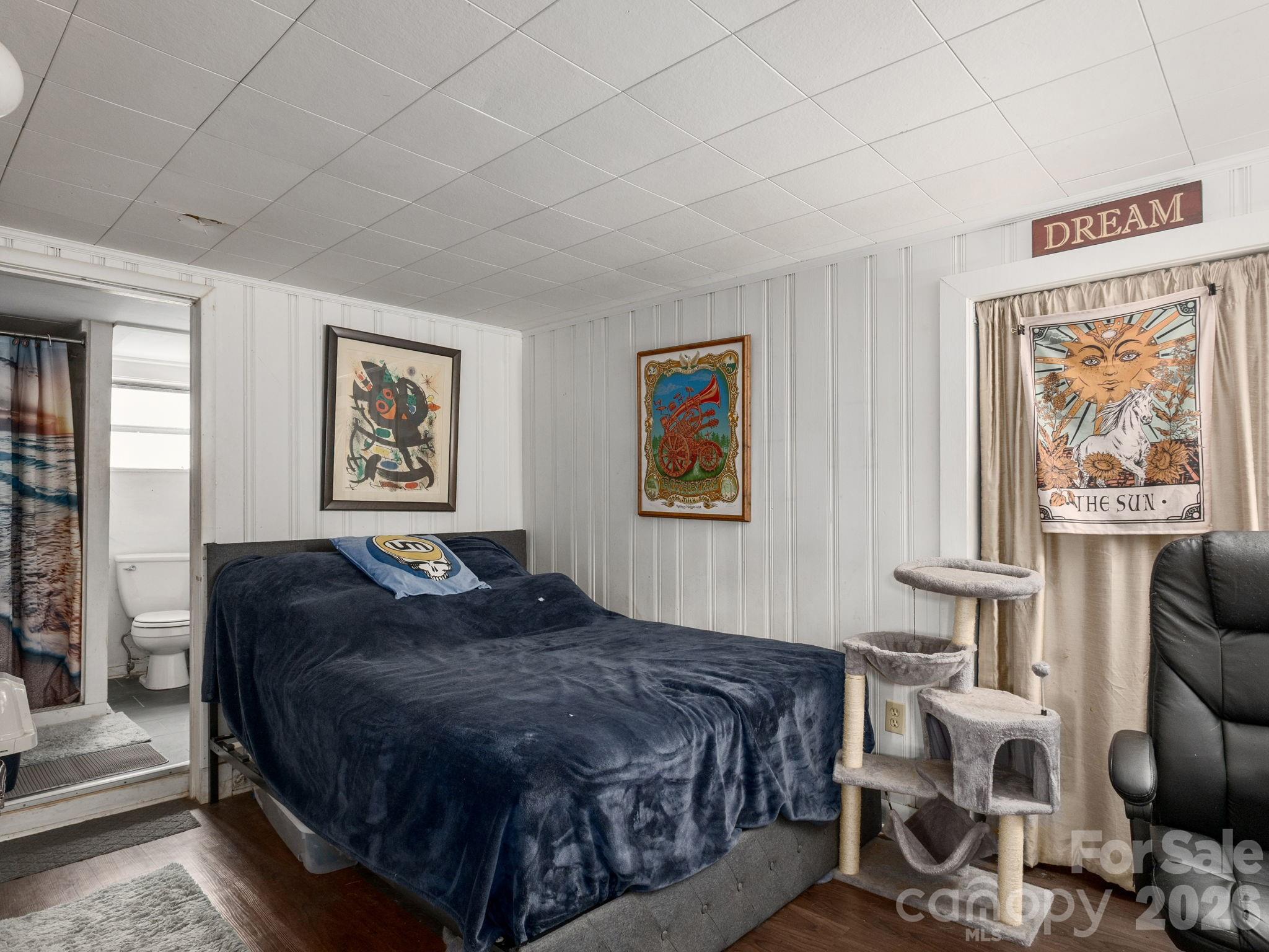 Apartment at 117 & 119 Spears Avenue, Asheville, photo 15 of 39