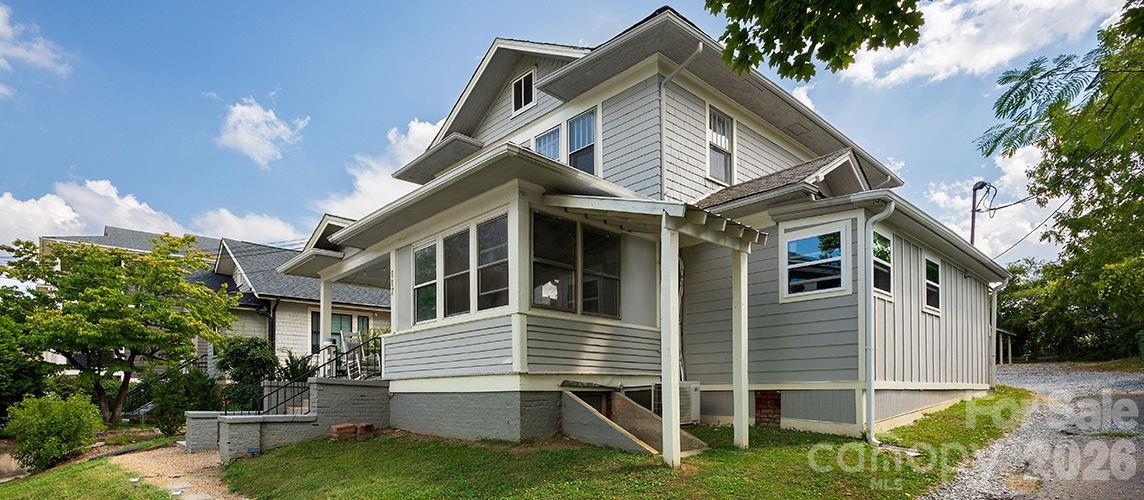 Apartment at 117 & 119 Spears Avenue, Asheville, photo 35 of 39