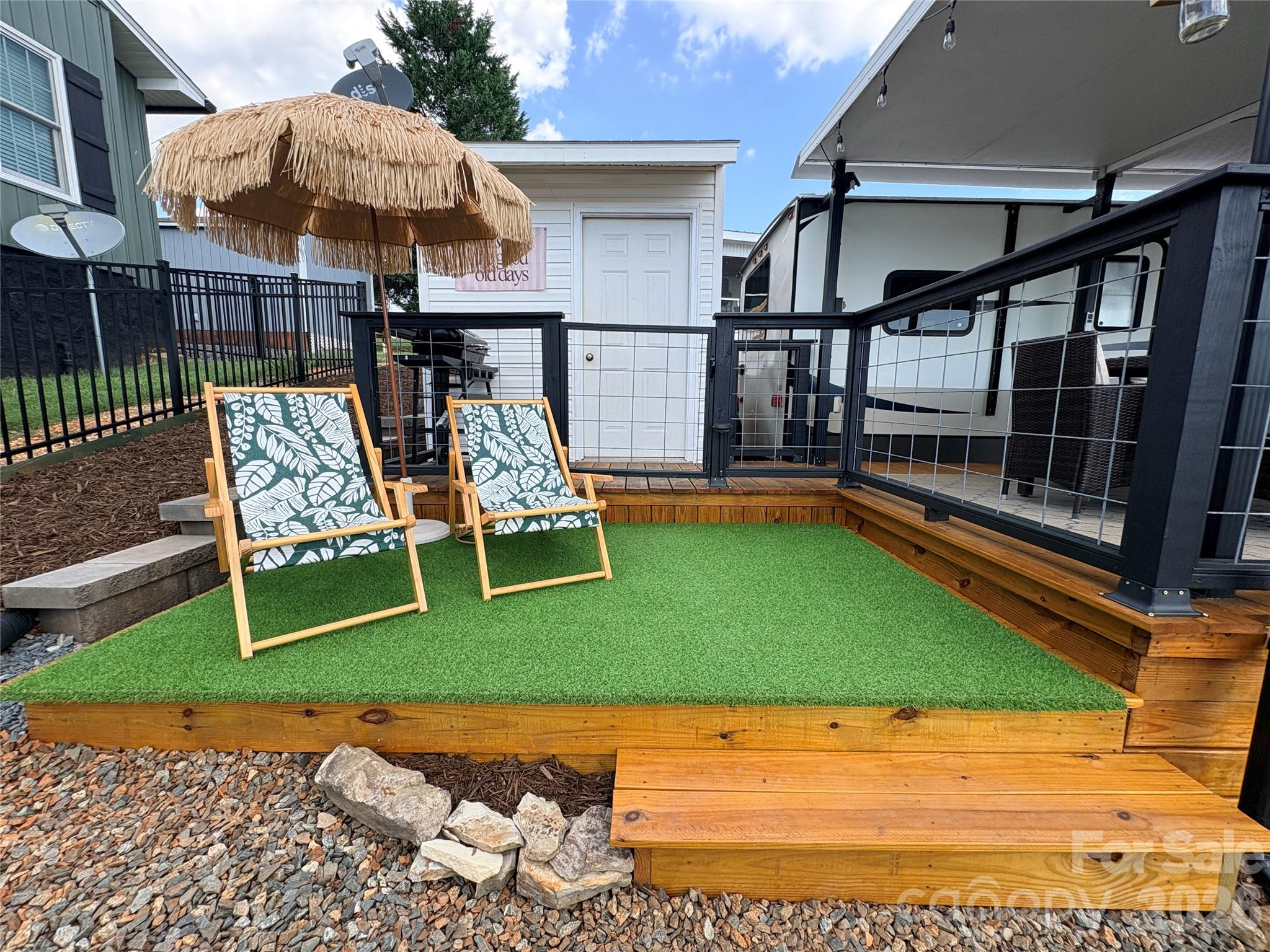 Sunning Deck area - 221 Grand View Drive, New London