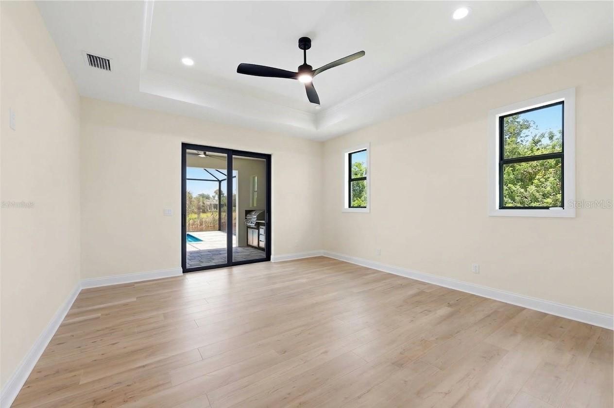 Single Family Residence at 14222 MAYSVILLE CIR, PORT CHARLOTTE, photo 5 of 28