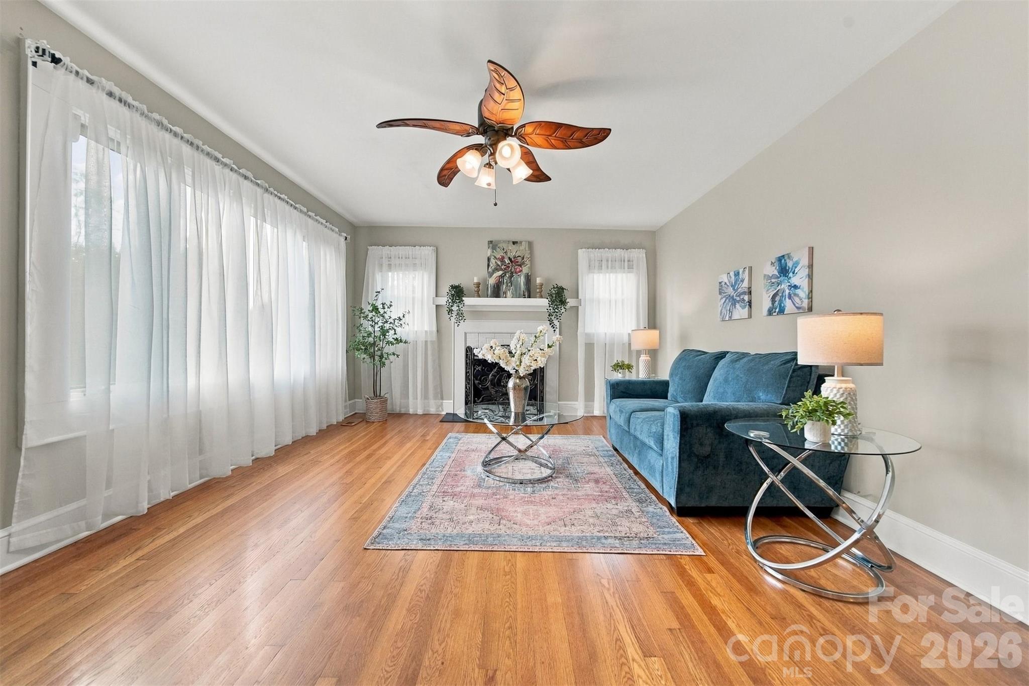 Living Room - 4273 Springs Road, Conover