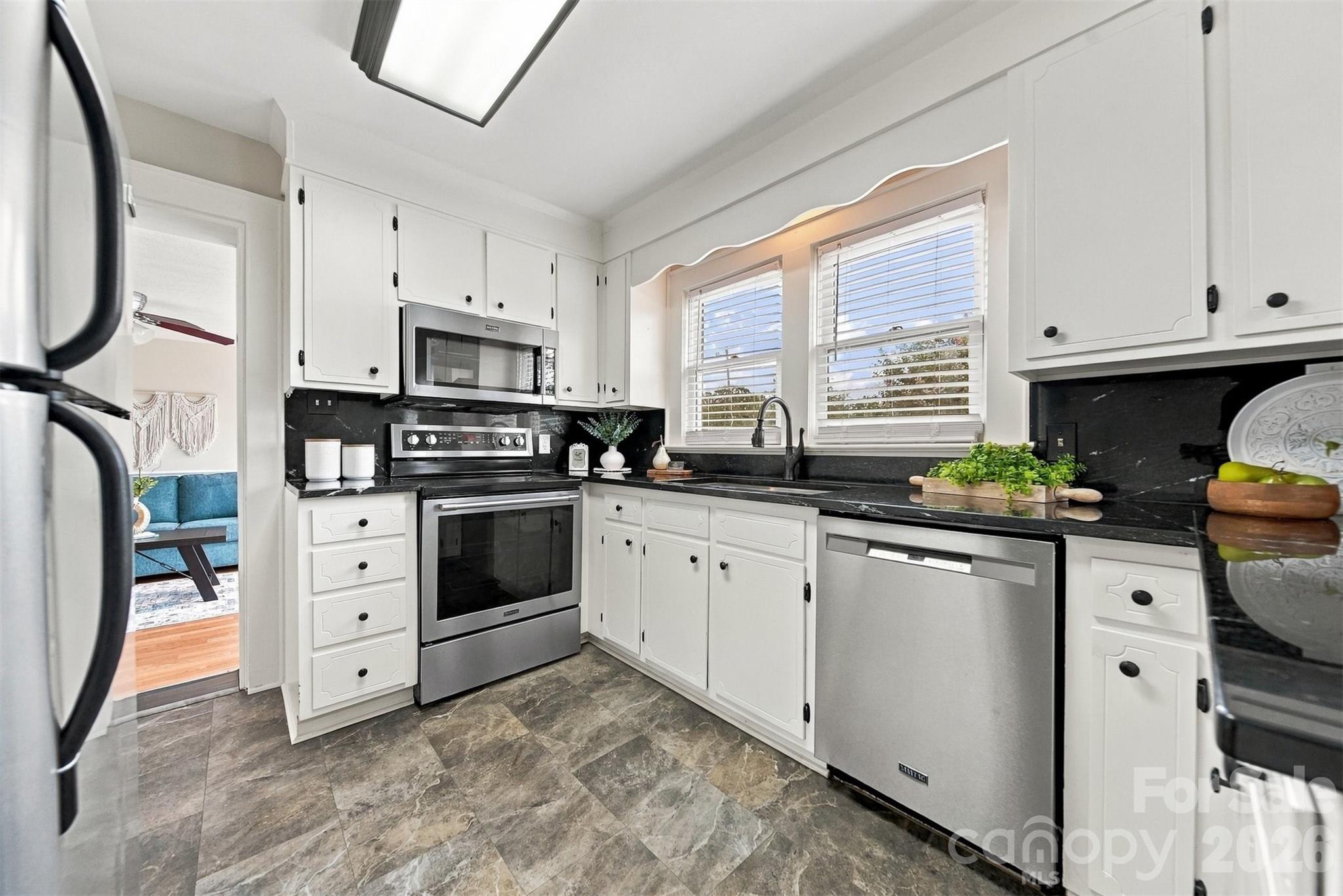 Kitchen - 4273 Springs Road, Conover