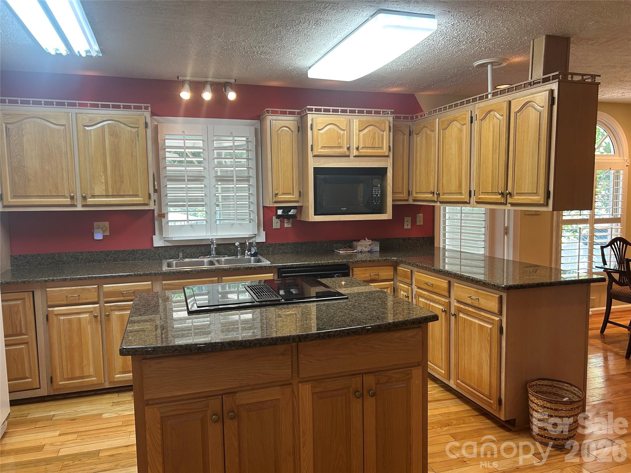 kitchen - 2214 Holly Lane, Shelby