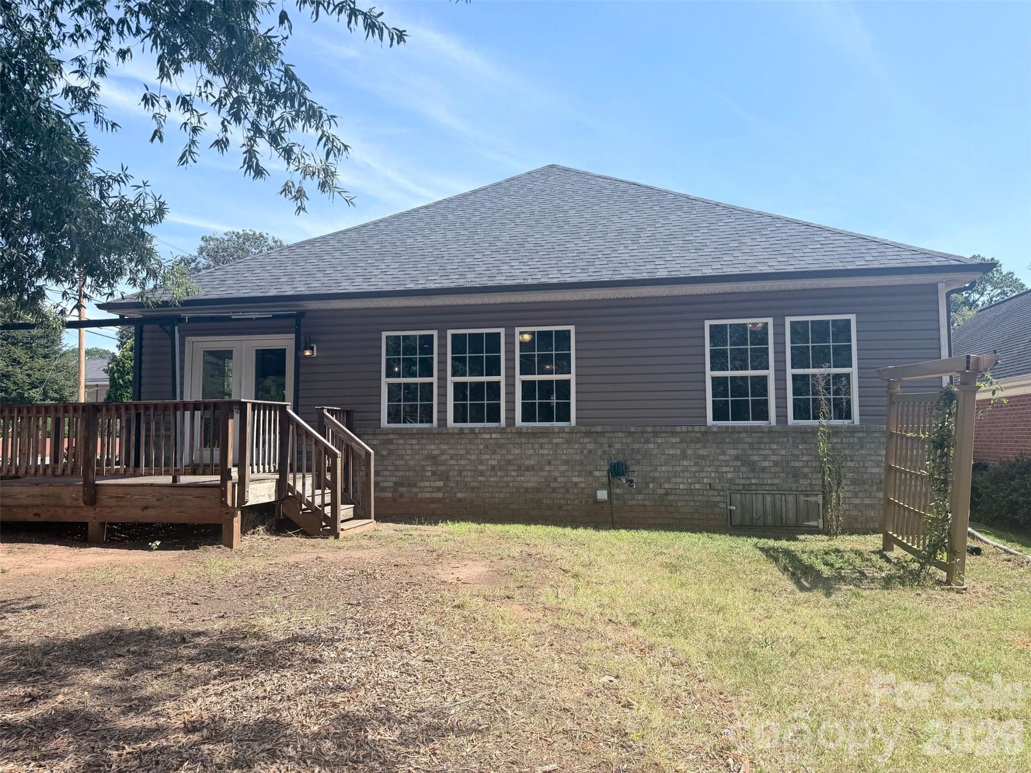 Single Family Residence at 102 Sweet Oaks Lane, Statesville, photo 5 of 13