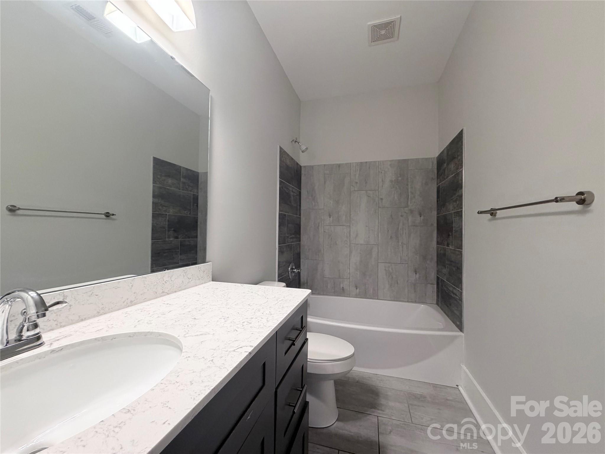 Single Family Residence at 102 Sweet Oaks Lane, Statesville, photo 6 of 13