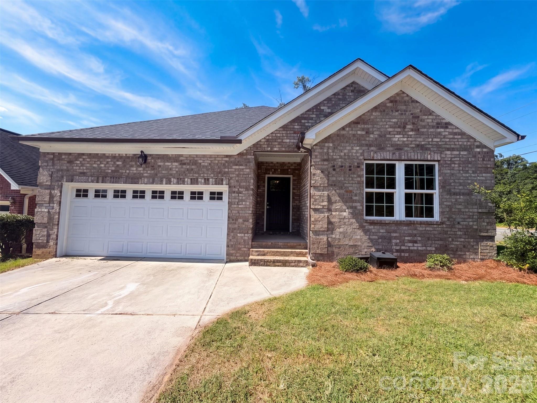 Single Family Residence at 102 Sweet Oaks Lane, Statesville, photo 8 of 13